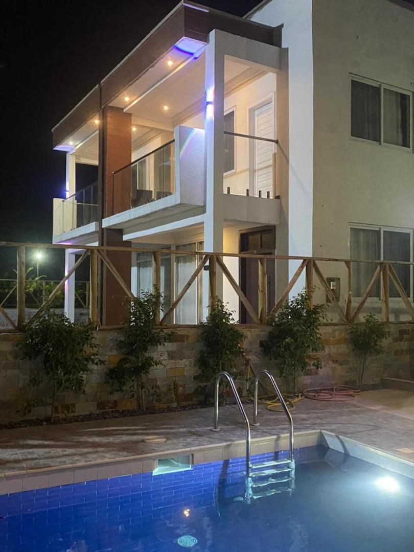 Ocean Green Beach Resort Prampram エクステリア 写真