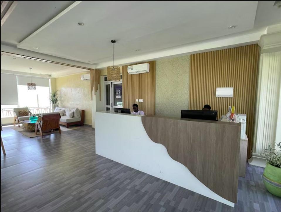 Ocean Green Beach Resort Prampram エクステリア 写真