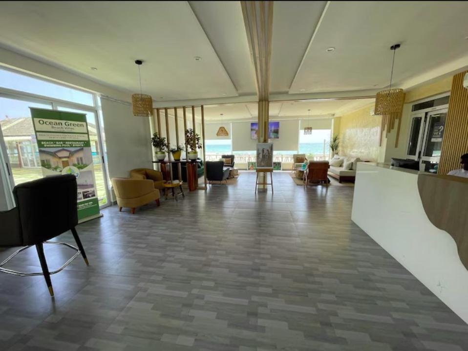 Ocean Green Beach Resort Prampram エクステリア 写真