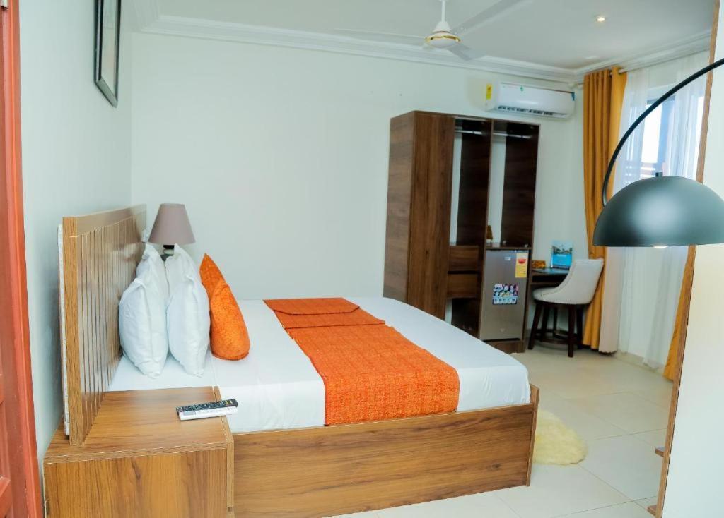 Ocean Green Beach Resort Prampram エクステリア 写真