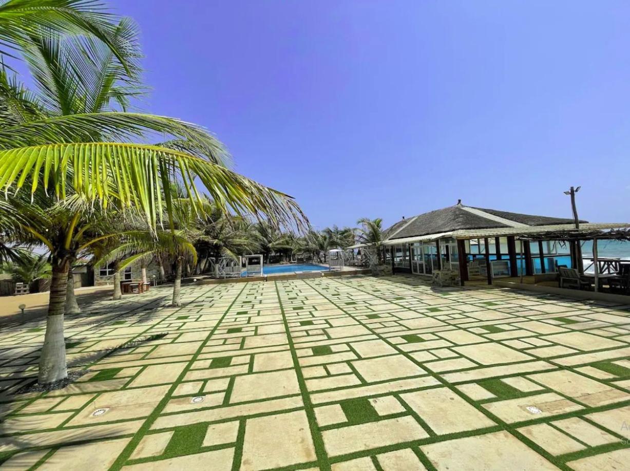 Ocean Green Beach Resort Prampram エクステリア 写真